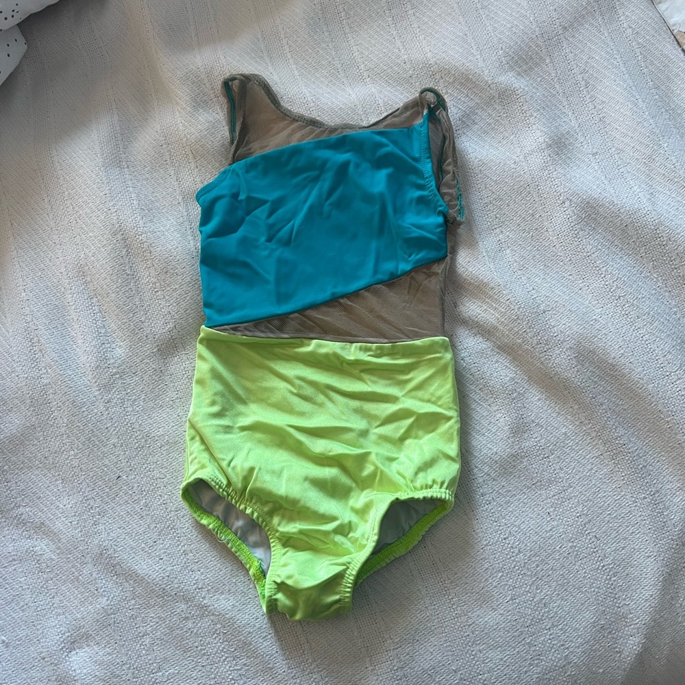Dance Leo size small